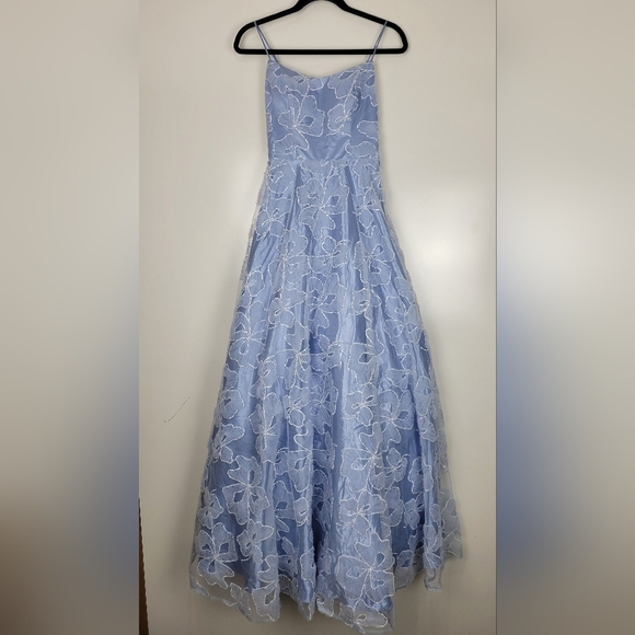 Say Yes Junior's Sequin-And-Lace Strappy Ball Gown in Sky Blue - Picture 4 of 14